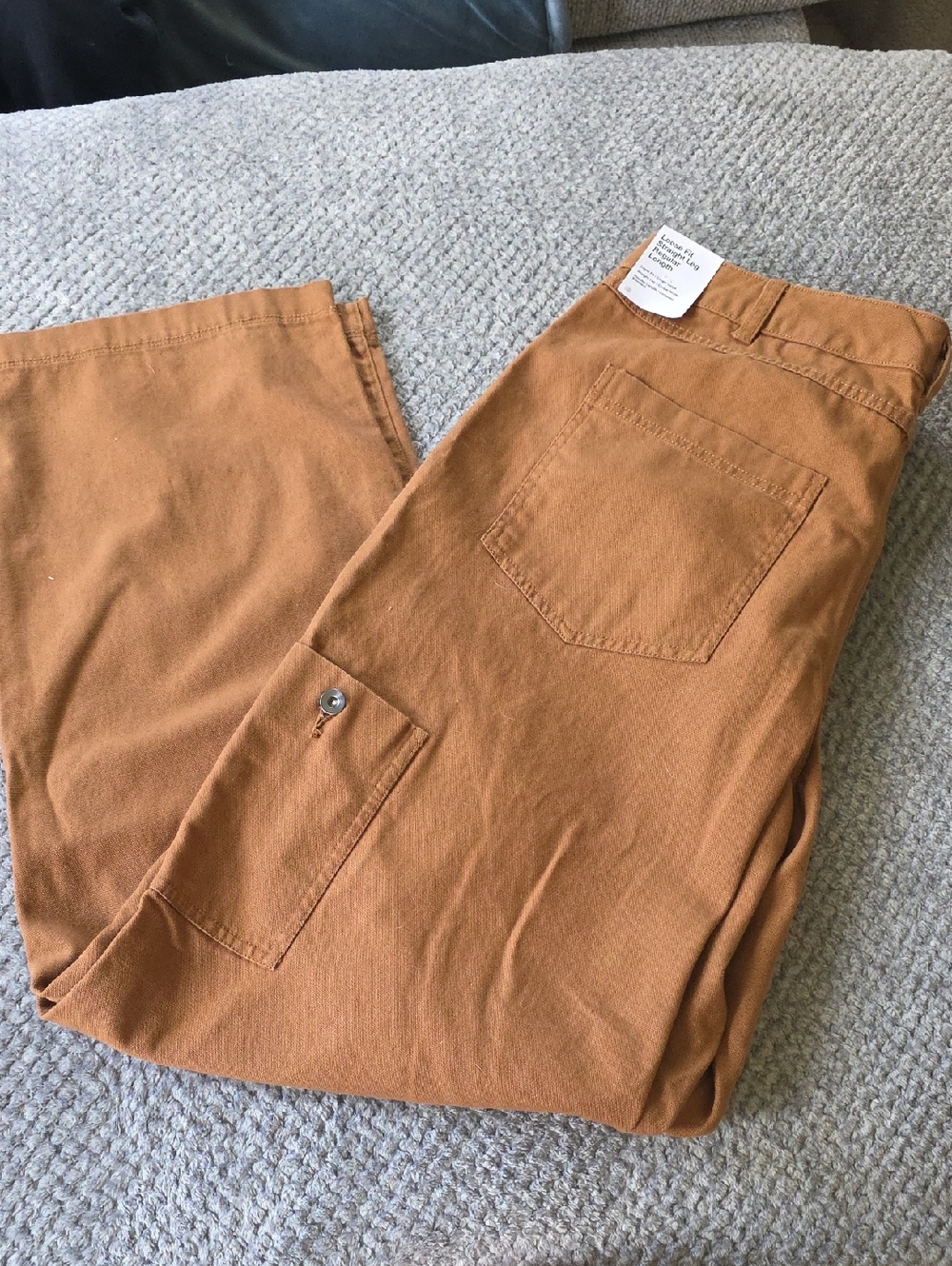 Nike Men's Cargo Pants in Caramel Brown